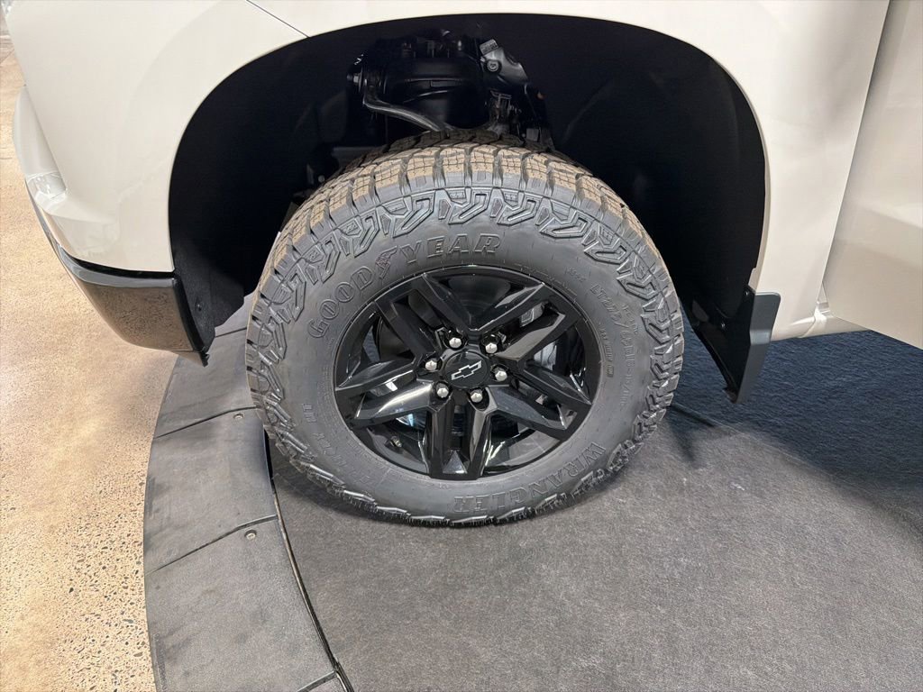 New 2026 Chevrolet Silverado 1500 Custom Trail Boss AWD/4WD image 36