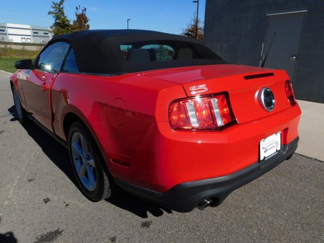 Used 2012 Ford Mustang GT image 2