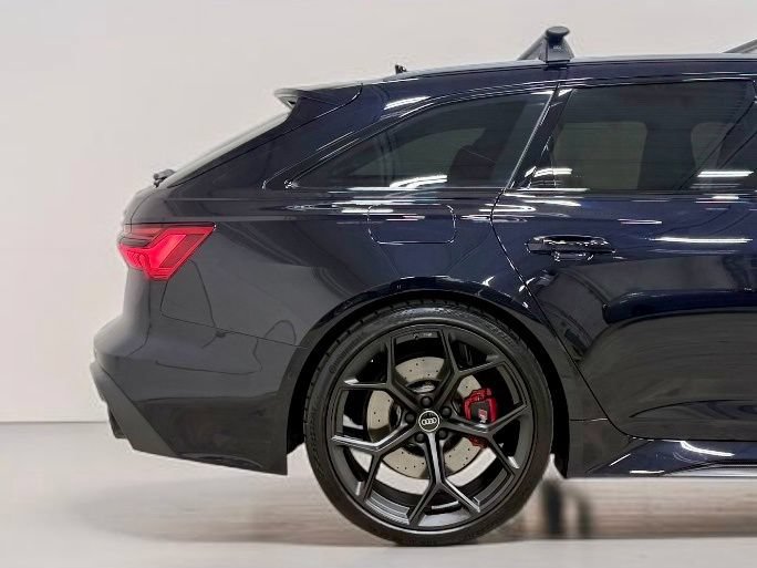 Used 2024 Audi RS 6 performance w/ Matte Carbon Package AWD/4WD image 19