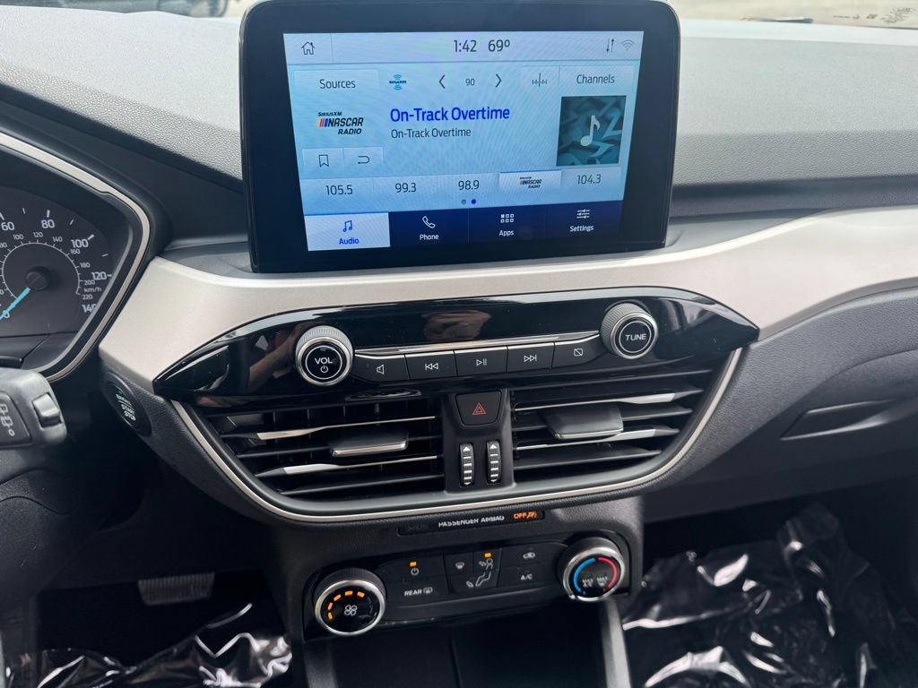 Certified 2022 Ford Escape SE AWD/4WD image 17