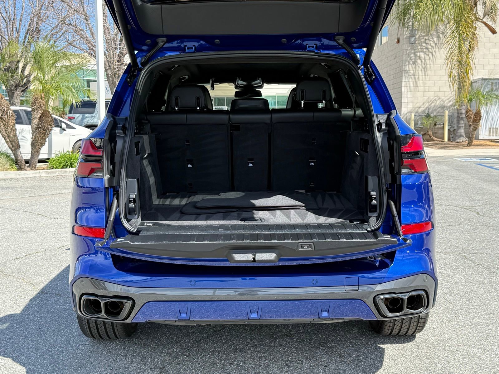 Used 2026 BMW X5 M60i image 17