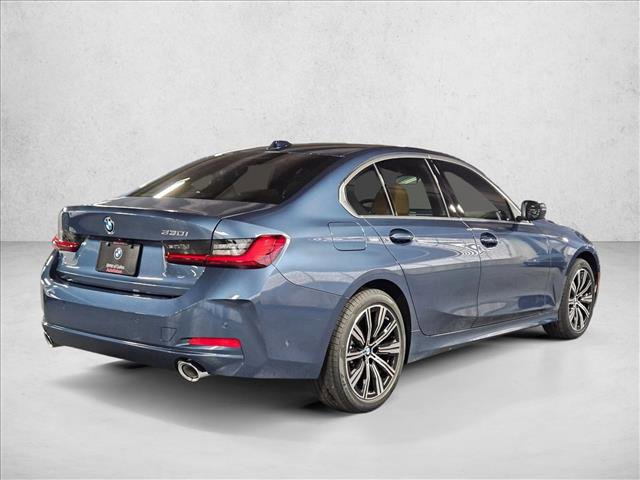 Used 2026 BMW 330i Sedan w/ Convenience Package RWD image 2