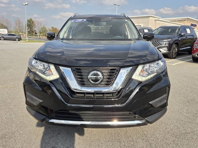 Used 2019 Nissan Rogue S w/ Special Edition Package FWD image 7
