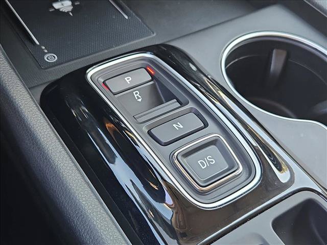 Certified 2025 Honda Pilot Touring image 11