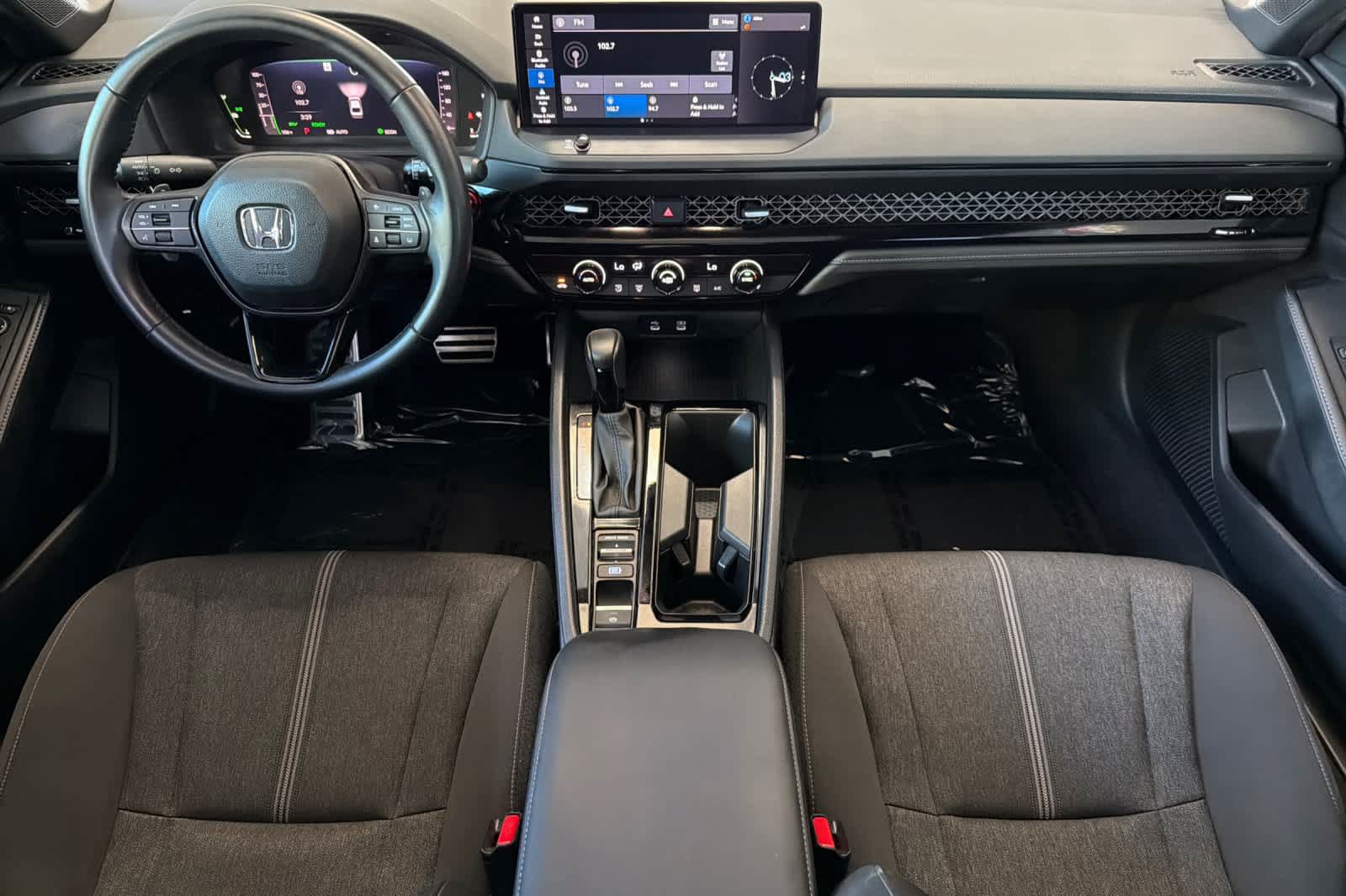 Used 2024 Honda Accord Sport image 3