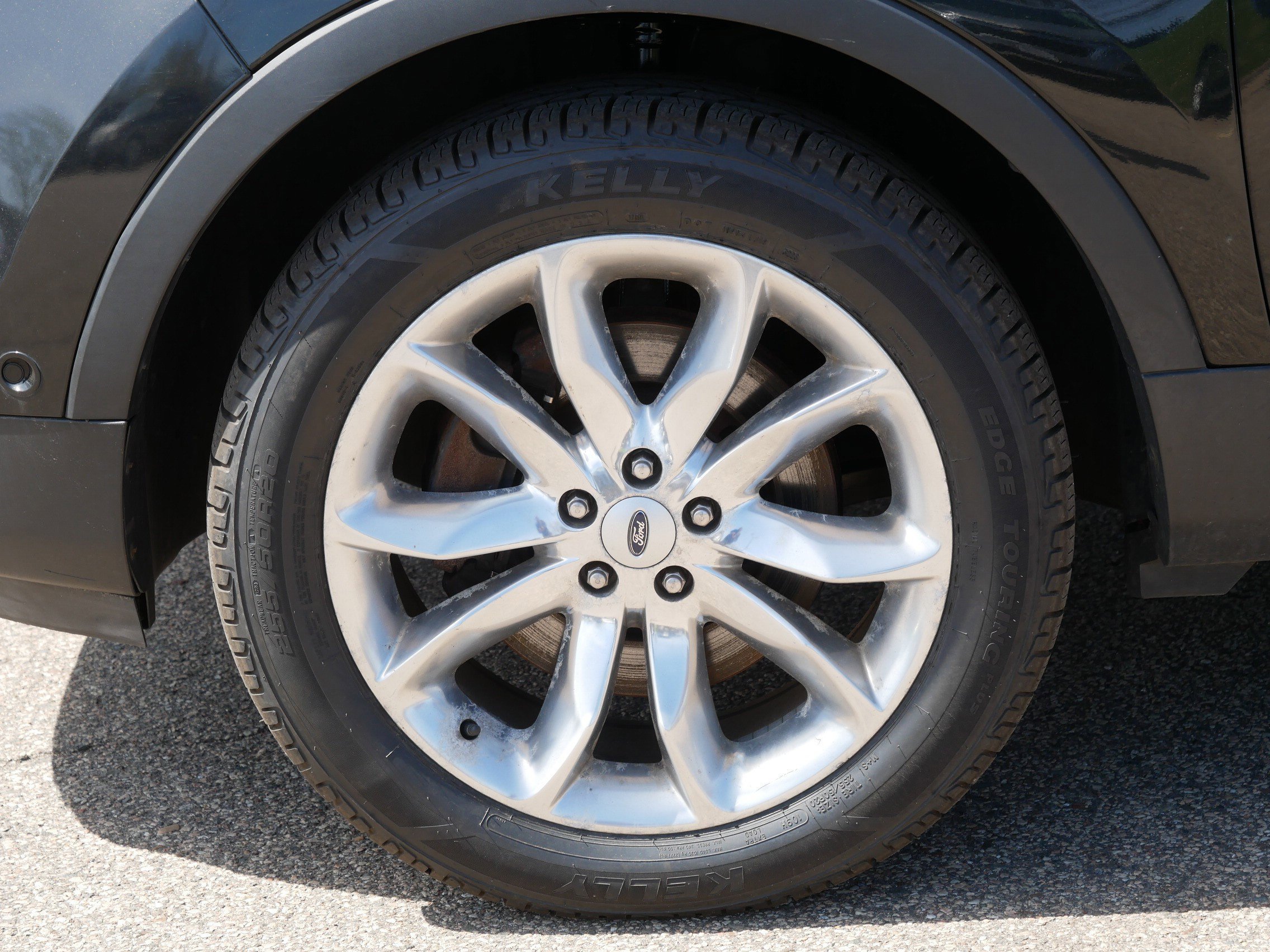 Used 2014 Ford Explorer Limited w/ Equipment Group 302A AWD/4WD image 9