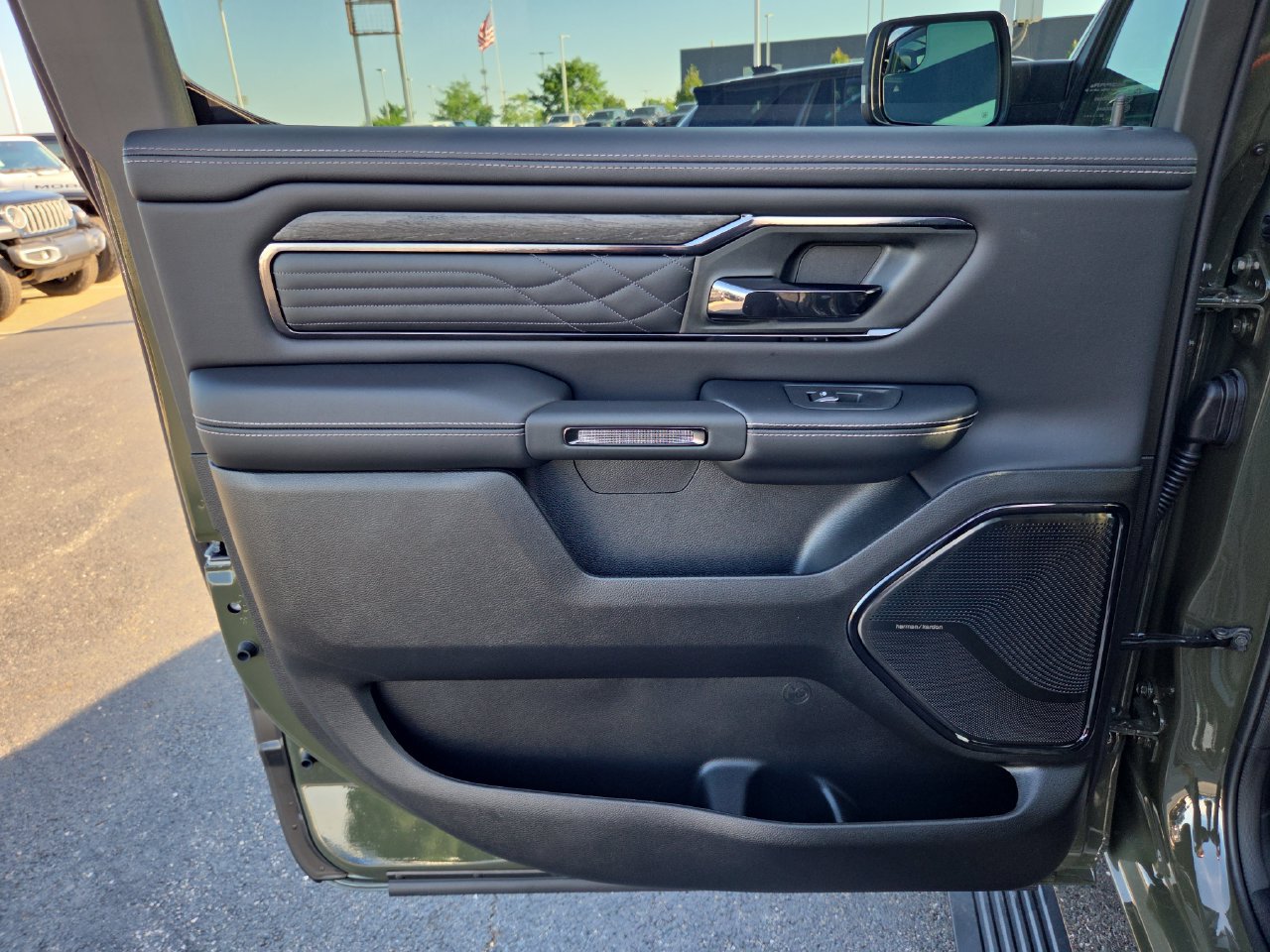 New 2027 RAM 1500 Limited AWD/4WD image 23