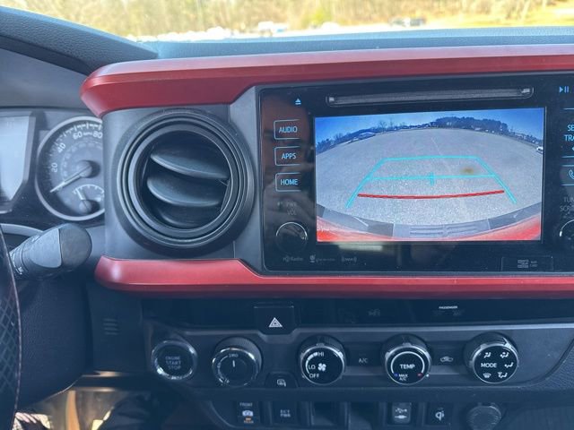 Used 2016 Toyota Tacoma TRD Sport w/ Towing Package image 10