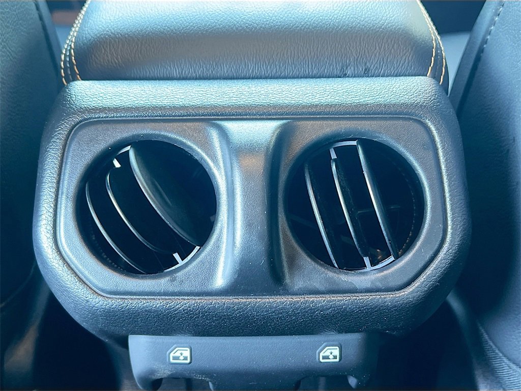 Used 2024 Jeep Gladiator Willys image 24