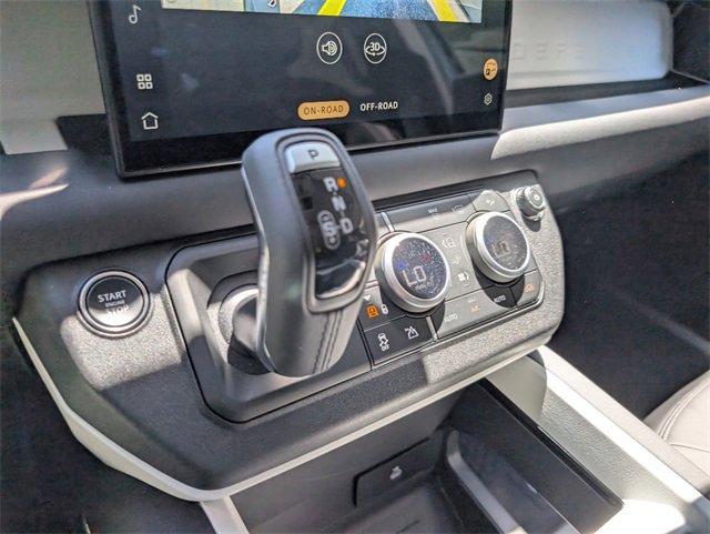 Used 2025 Land Rover Defender 110 S image 26