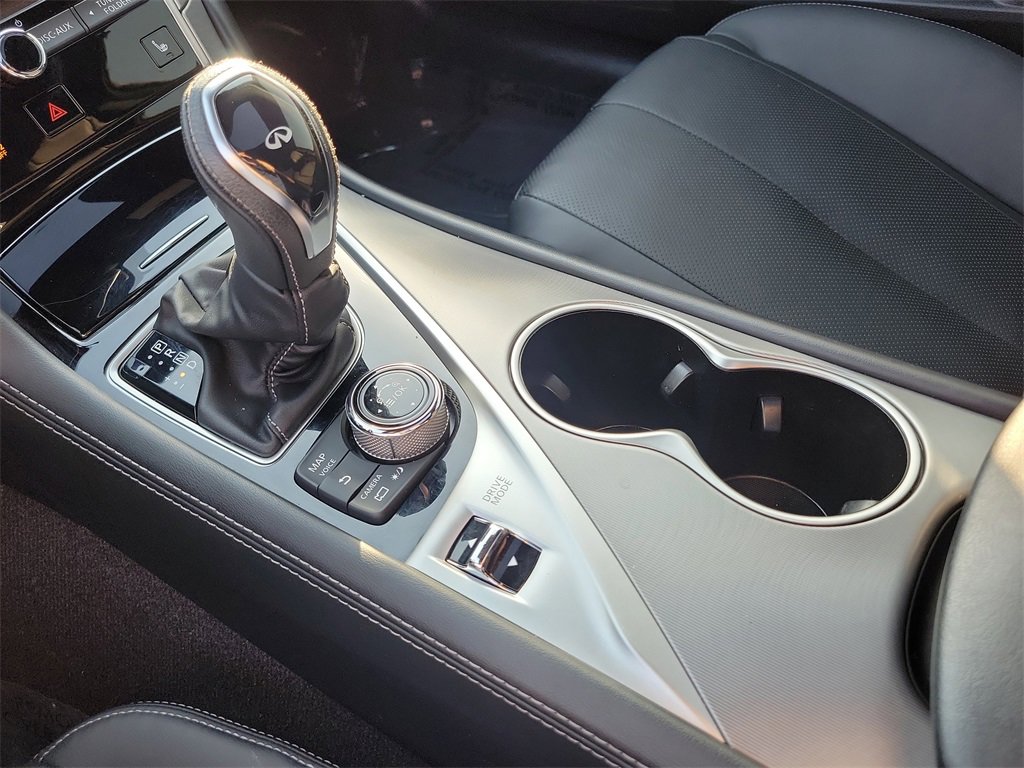 Used 2022 INFINITI Q60 3.0t Luxe w/ Essential Package image 15