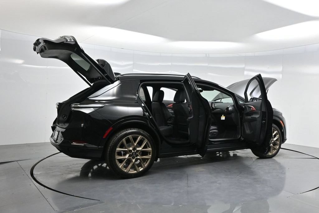 New 2026 Chevrolet Equinox EV RS w/ Convenience Package II FWD image 4