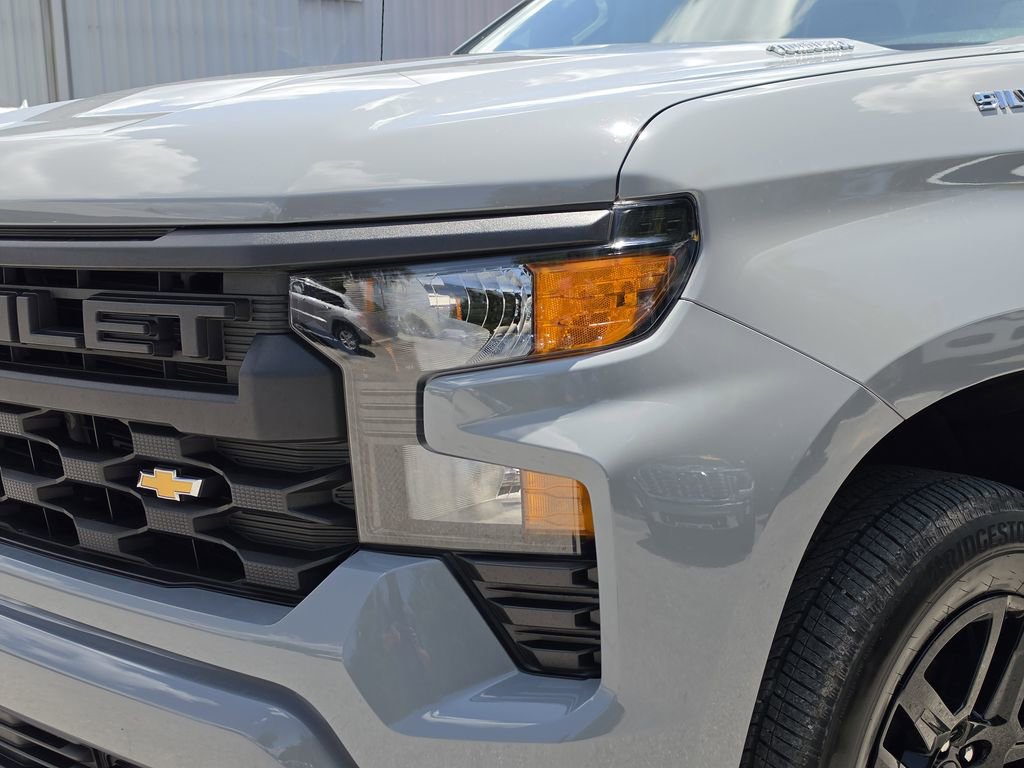 Used 2025 Chevrolet Silverado 1500 Custom AWD/4WD image 7