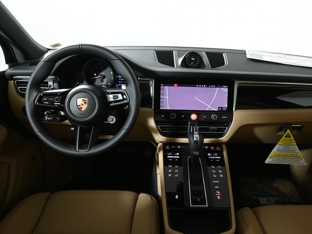 New 2026 Porsche Macan AWD/4WD image 16