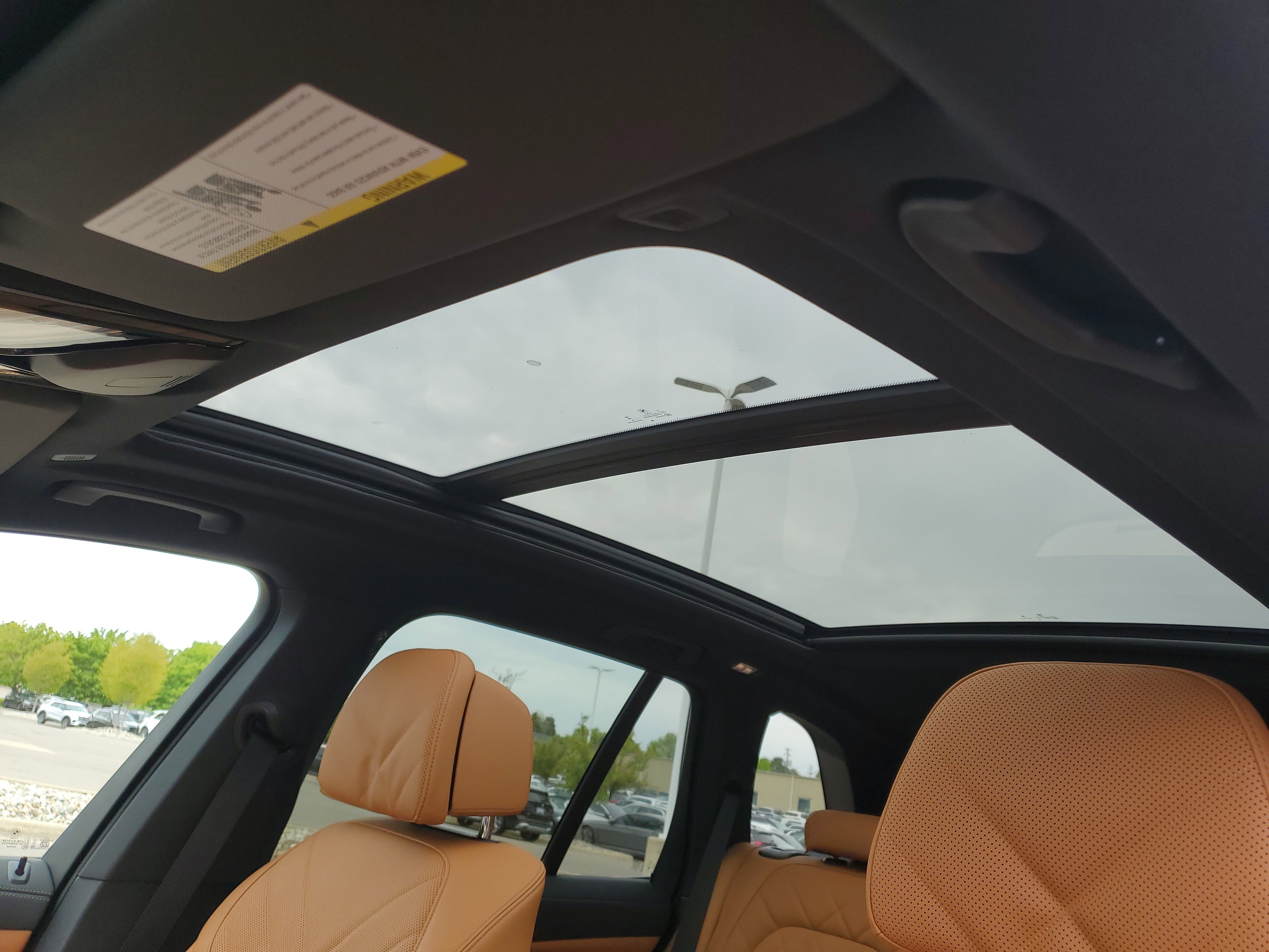 New 2026 BMW X5 xDrive40i w/ M Sport Package AWD/4WD image 8