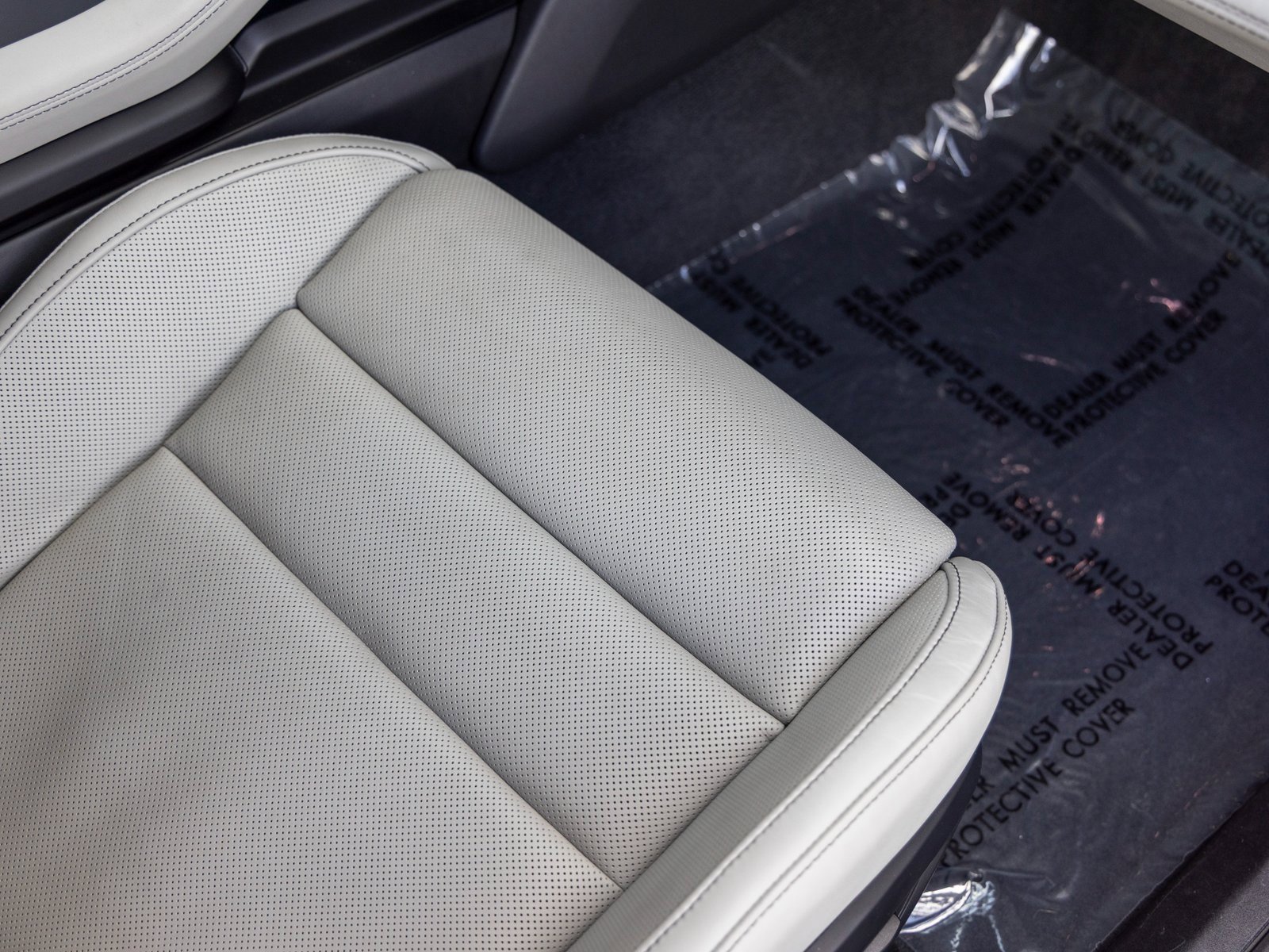 Certified 2022 Porsche Taycan 4 Cross Turismo image 51