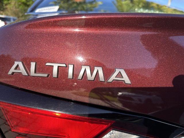 Used 2023 Nissan Altima 2.5 SL FWD image 39