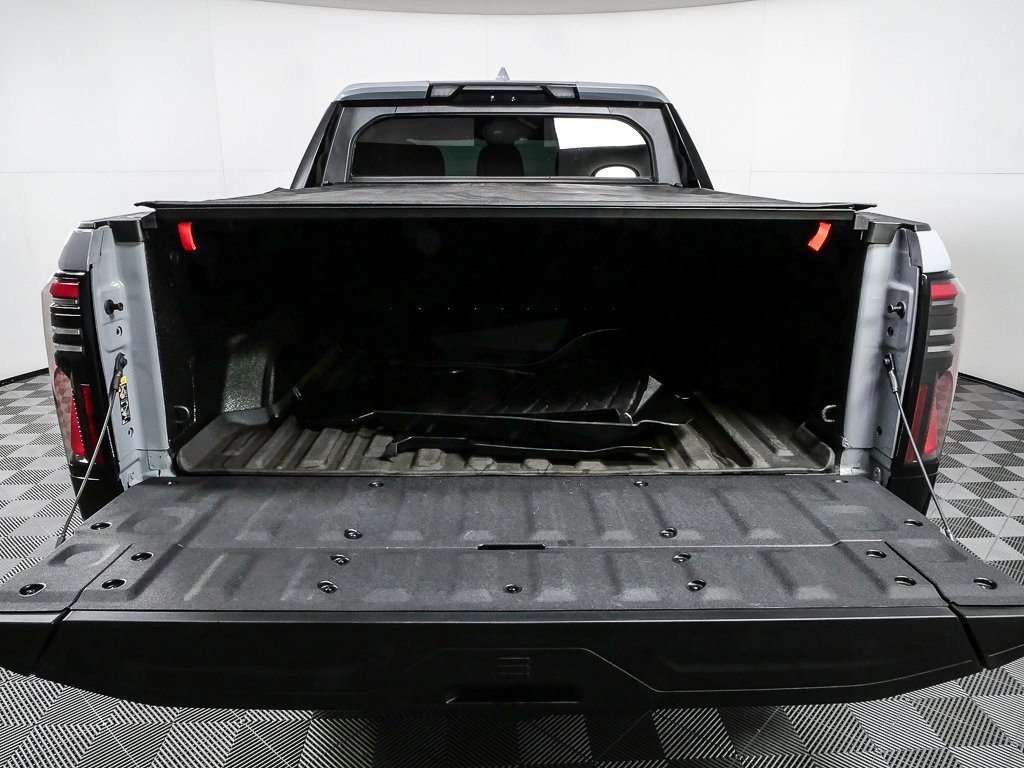 Used 2024 GMC Sierra EV Denali image 29