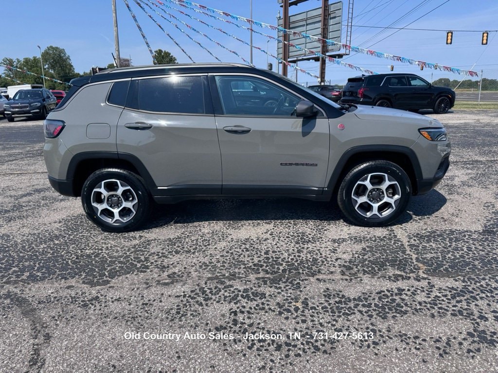 Used 2022 Jeep Compass Trailhawk w/ Trailhawk Elite Group AWD/4WD image 6