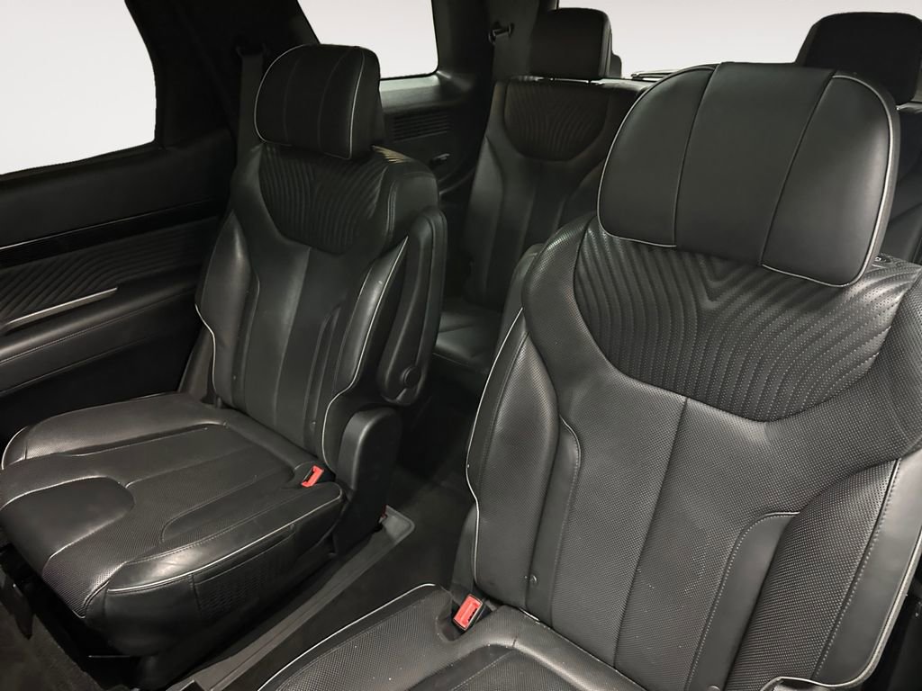 Used 2024 Hyundai Palisade Calligraphy image 13