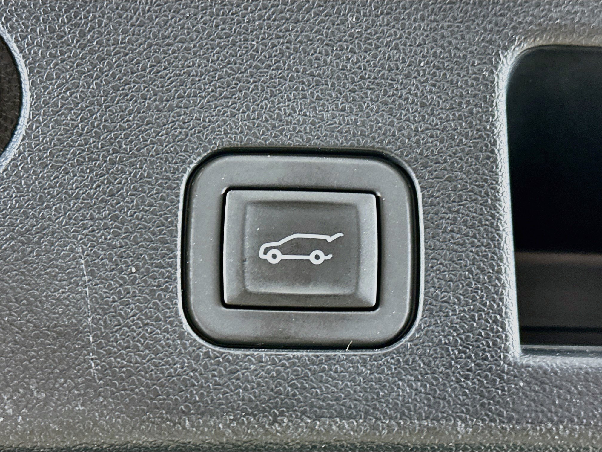 Used 2025 Chevrolet Equinox LT w/ Convenience Package II FWD image 29