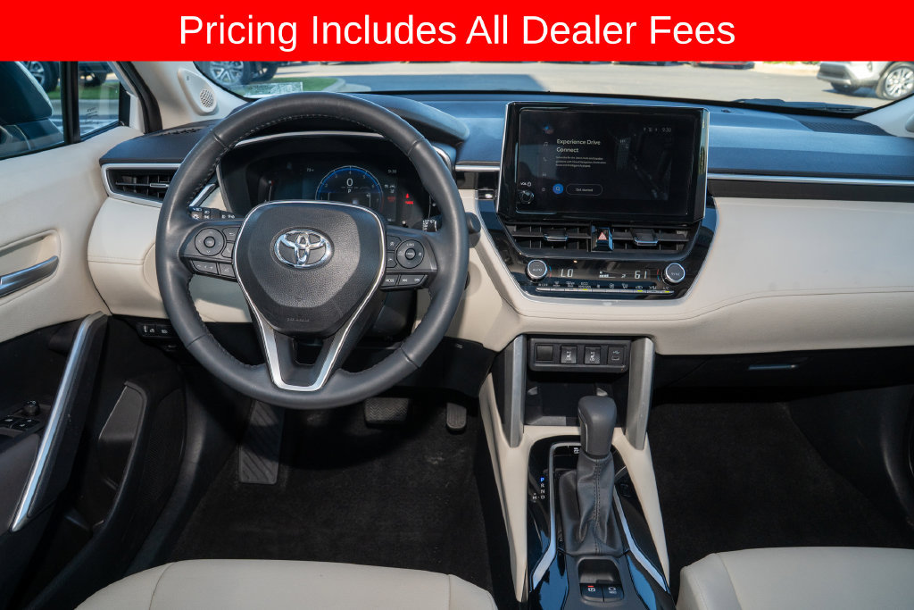 Used 2024 Toyota Corolla Cross XLE w/ Convenience Package AWD/4WD image 8