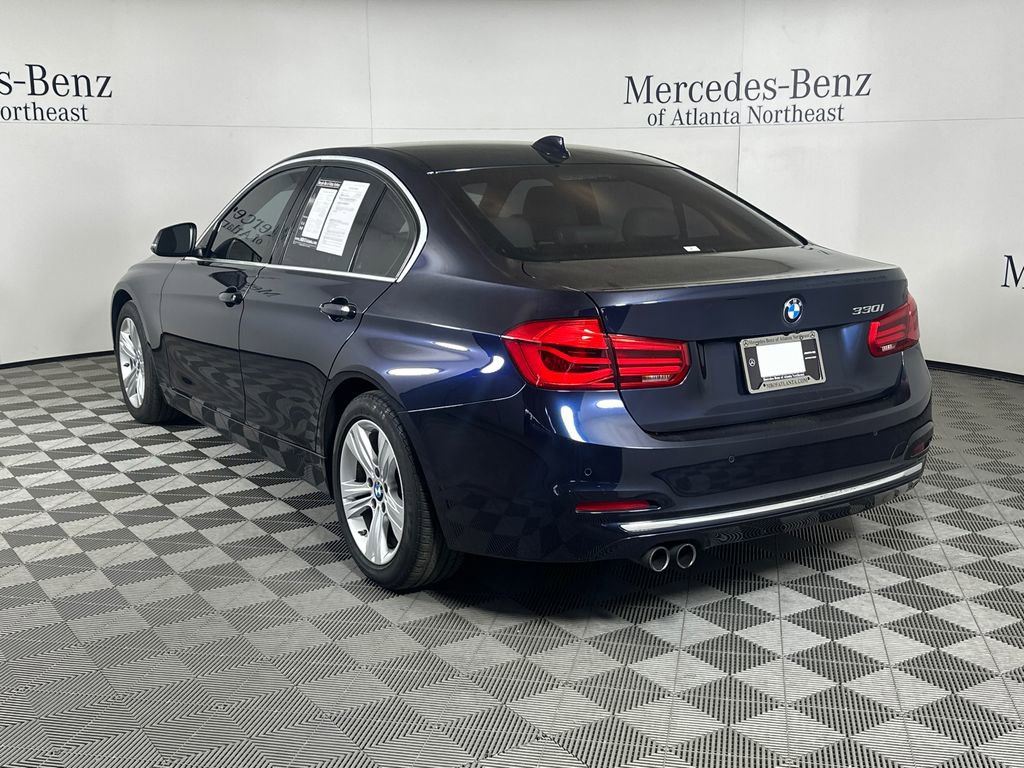 Used 2017 BMW 330i Sedan image 5