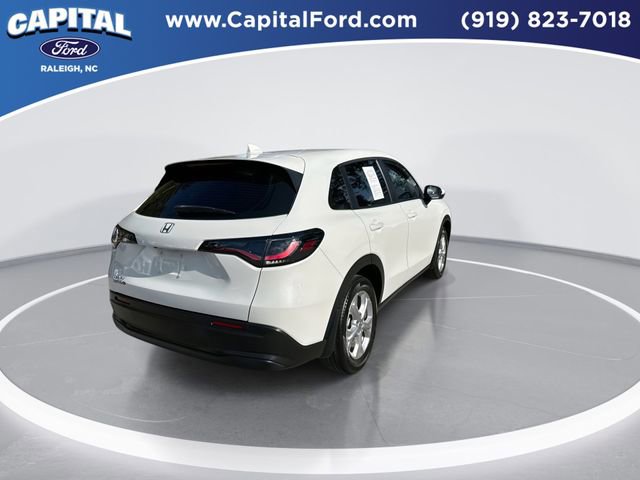 Used 2023 Honda HR-V LX image 8