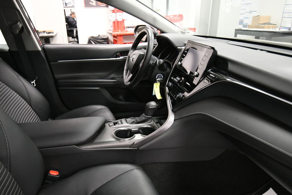 Certified 2023 Toyota Camry SE image 35