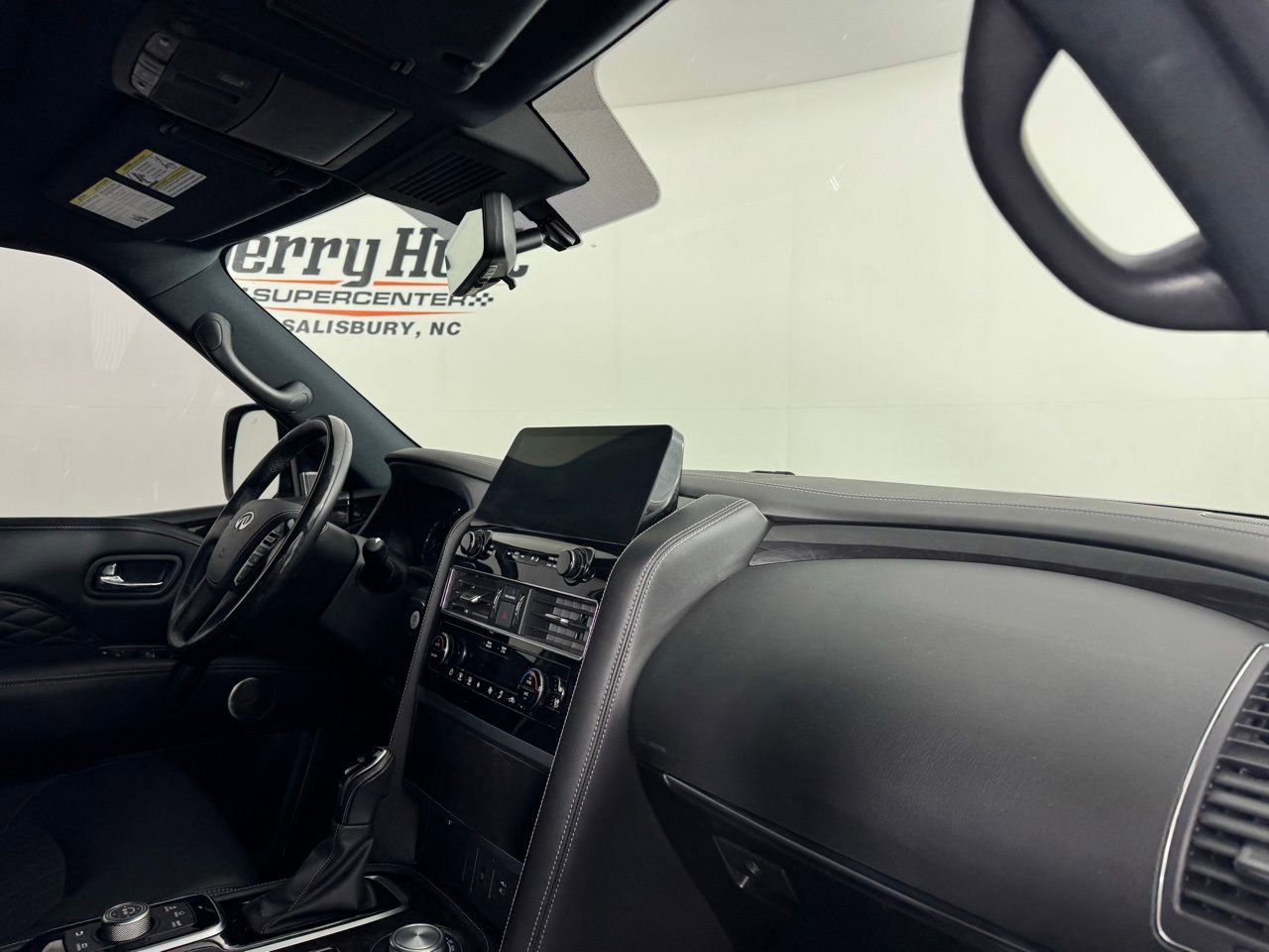 Used 2024 INFINITI QX80 Sensory w/ Cargo Package AWD/4WD image 50