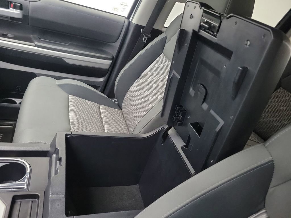 Used 2018 Toyota Tundra SR5 image 28