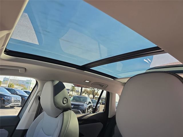 New 2026 Volkswagen Tiguan SE image 24