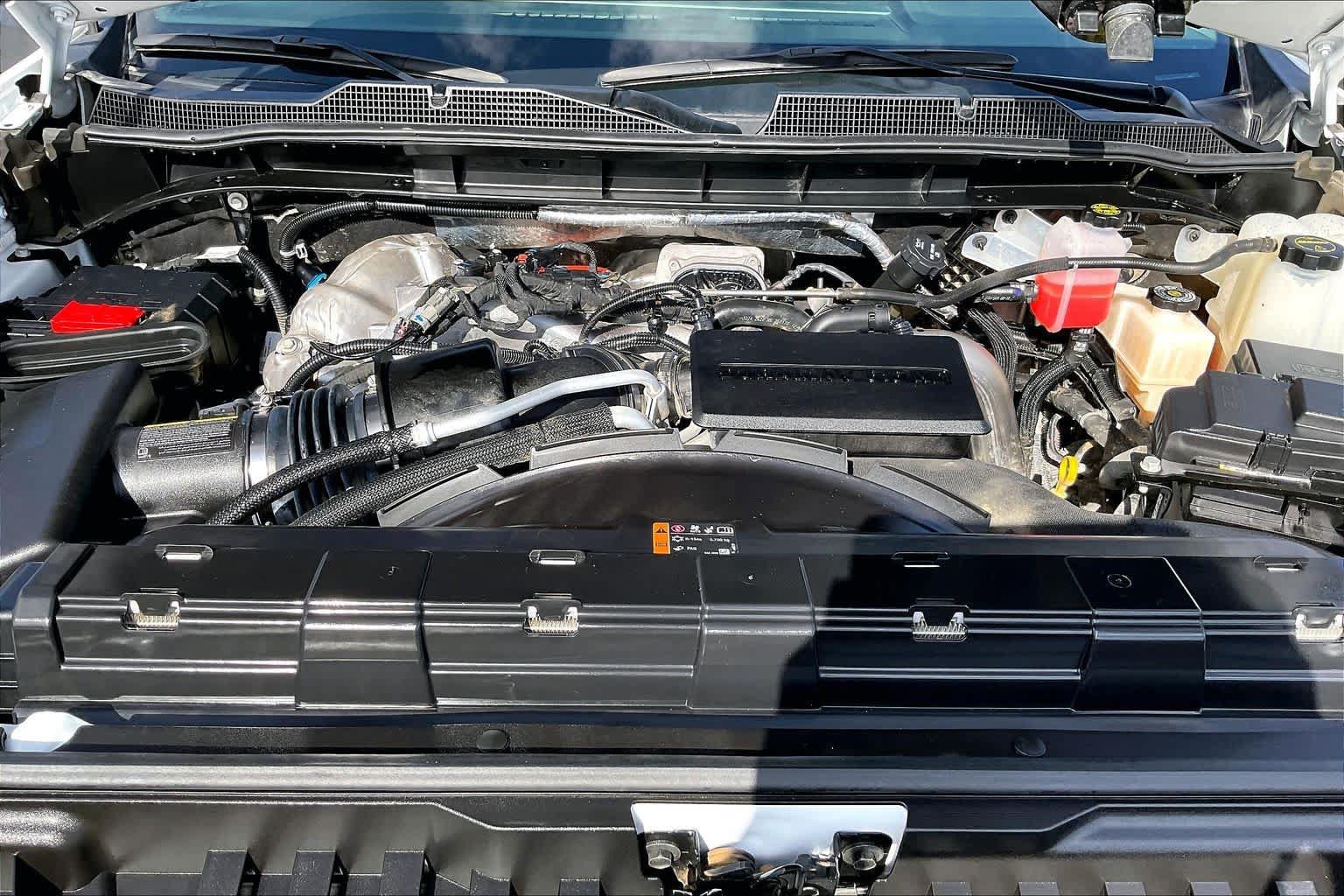 Certified 2025 Chevrolet Silverado 2500 LTZ w/ LTZ Convenience Package AWD/4WD image 31