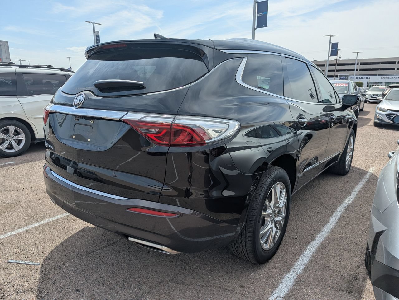Used 2024 Buick Enclave Premium w/ Experience Buick Package AWD/4WD image 3