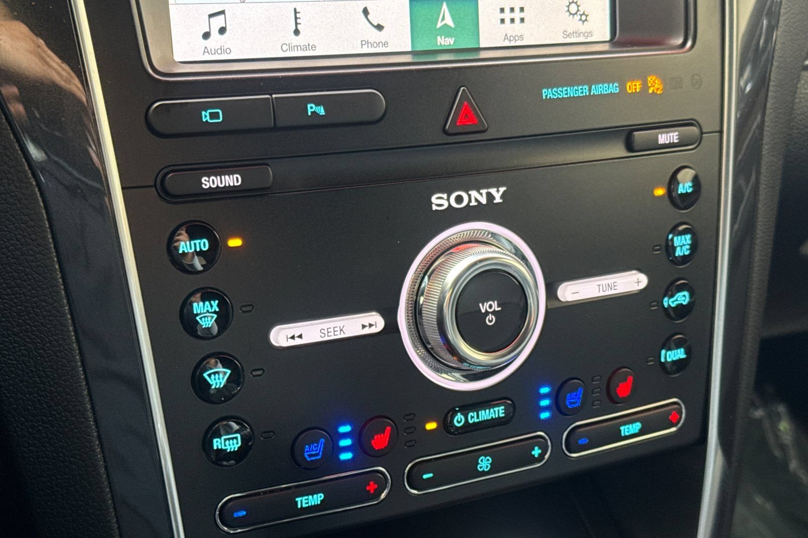 Used 2019 Ford Explorer Limited FWD image 28
