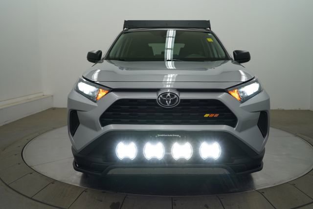 Used 2022 Toyota RAV4 LE image 2