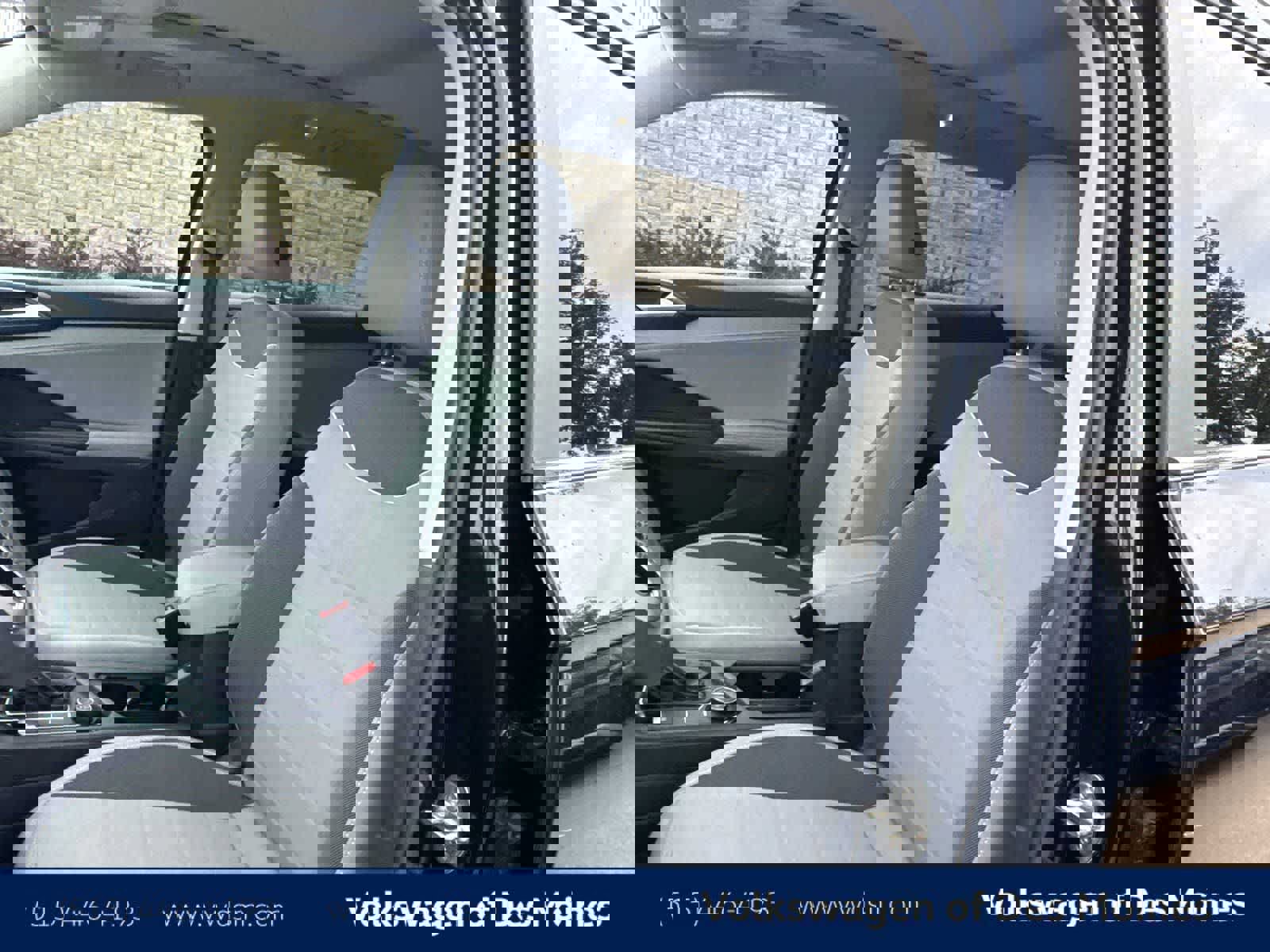 Certified 2024 Volkswagen Taos SE image 11