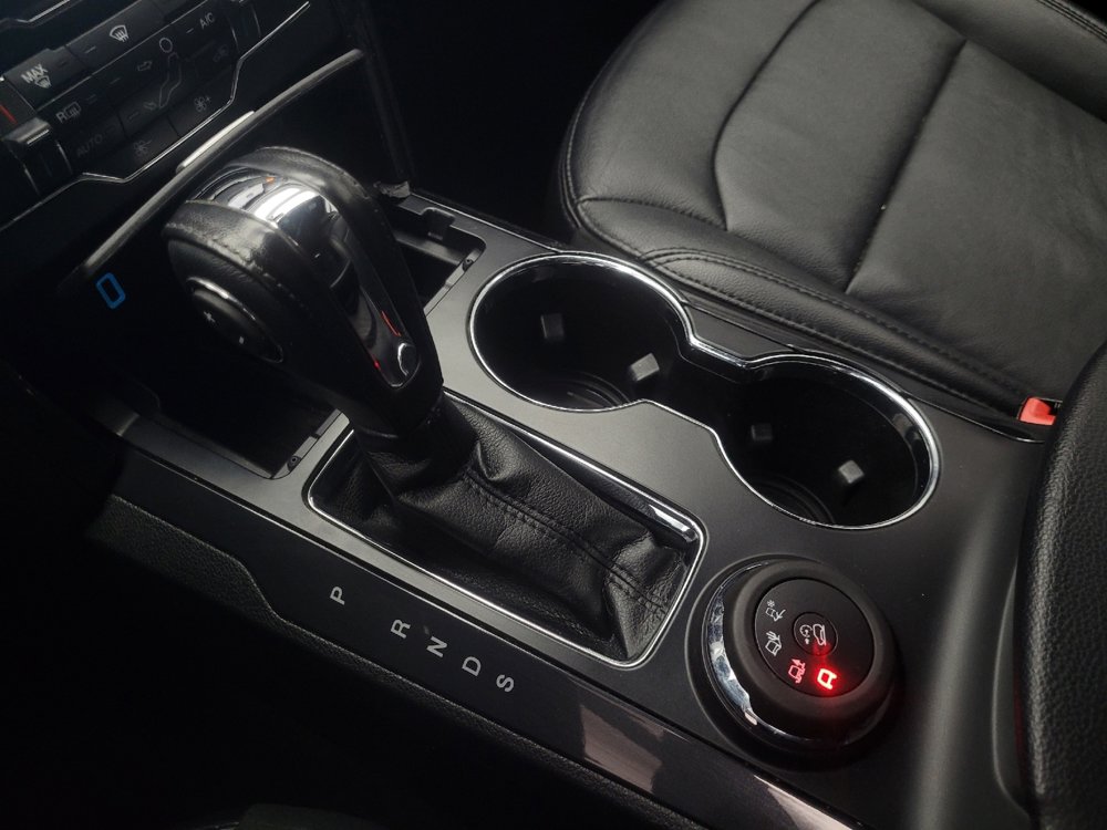 Used 2018 Ford Explorer XLT w/ Equipment Group 202A image 26