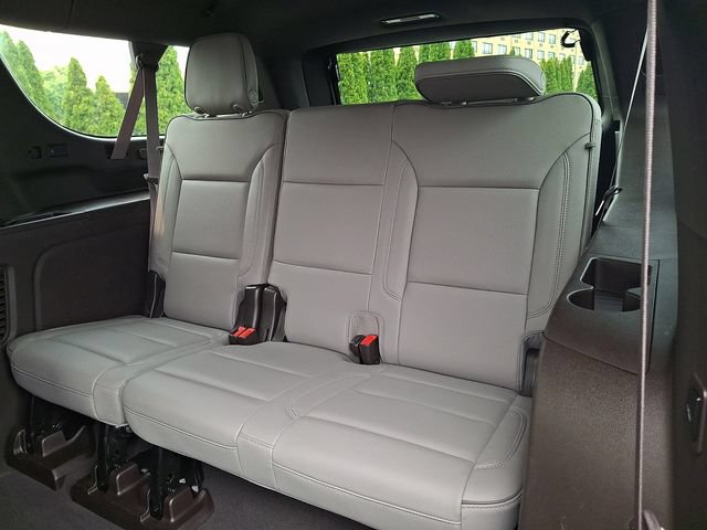 Used 2022 GMC Yukon XL SLT w/ SLT Luxury Package AWD/4WD image 11