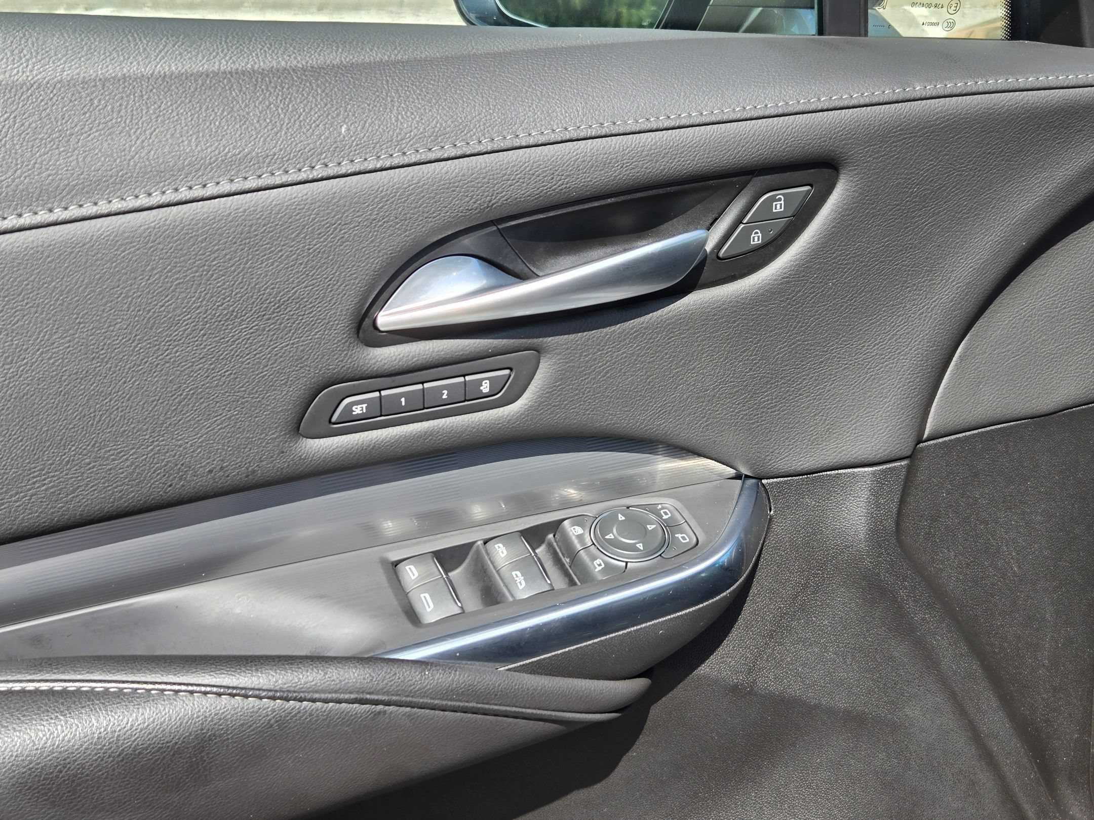 Used 2024 Cadillac XT4 Premium Luxury FWD image 12