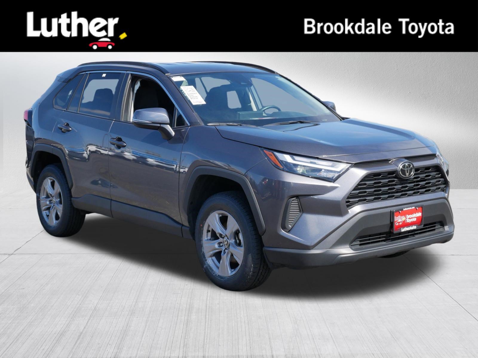 Certified 2025 Toyota RAV4 XLE AWD/4WD image 1