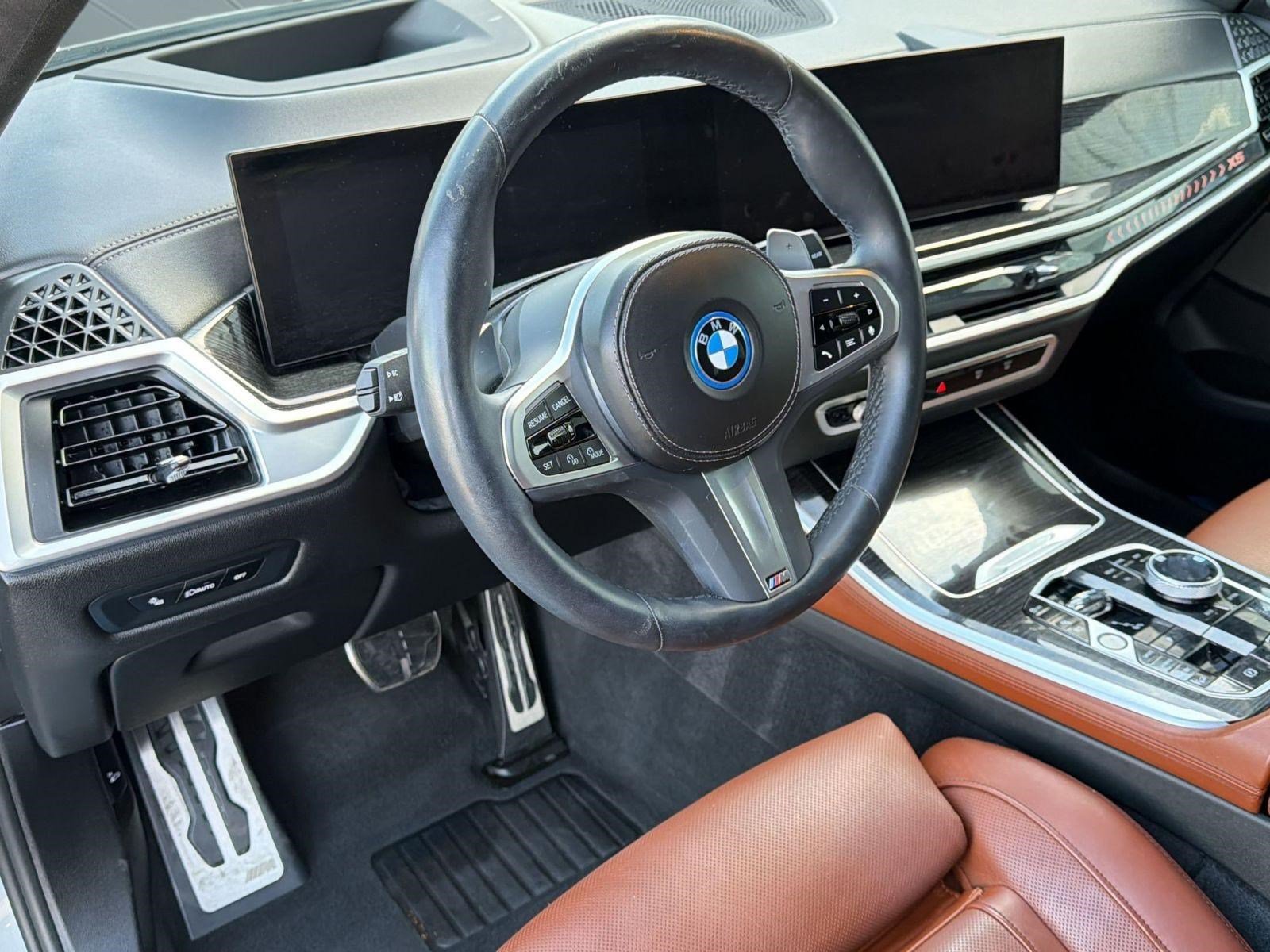 Certified 2024 BMW X5 xDrive50e w/ Executive Package AWD/4WD image 4