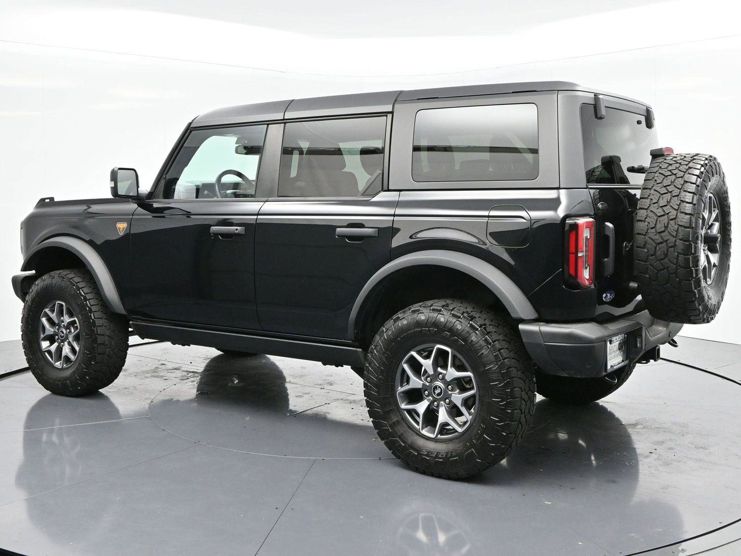 Used 2023 Ford Bronco Badlands image 5