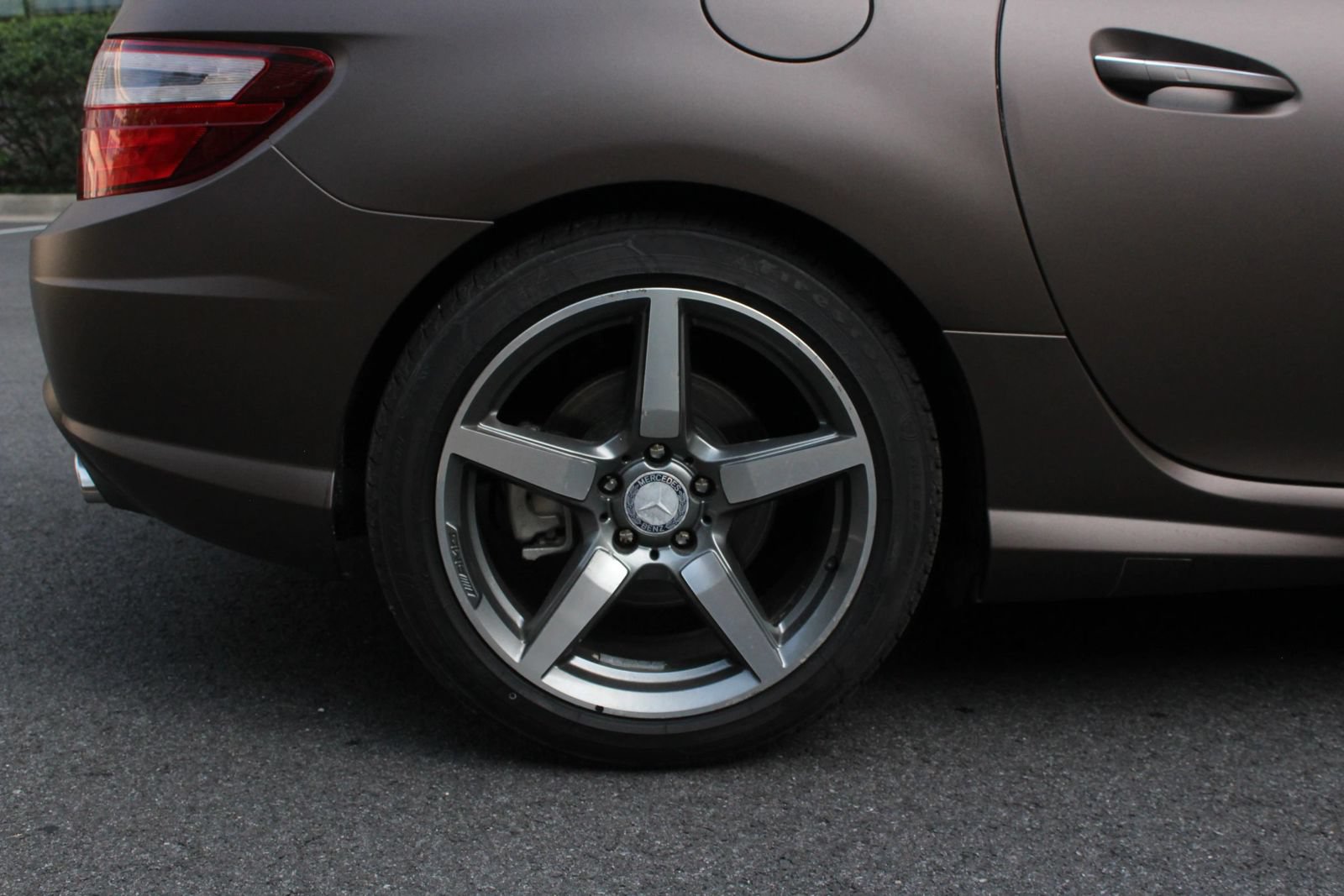 Used 2015 Mercedes-Benz SLK 350 w/ Multimedia Package image 5