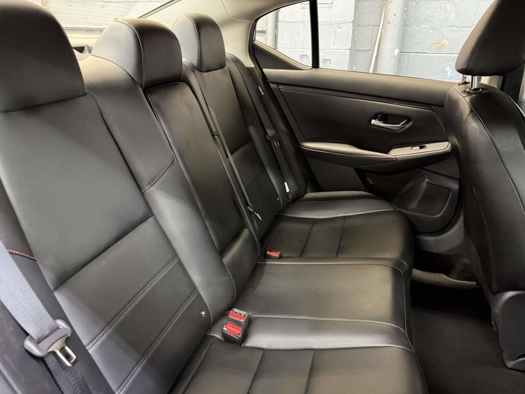 Used 2025 Nissan Sentra SR w/ SR Premium Package FWD image 20