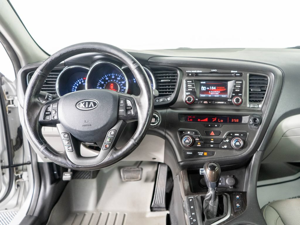 Used 2012 Kia Optima EX w/ Premium Pkg FWD image 16