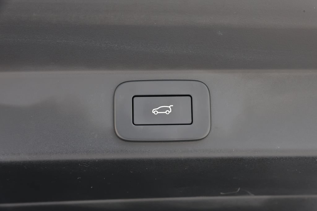 Used 2024 Land Rover Range Rover Sport SE AWD/4WD image 11