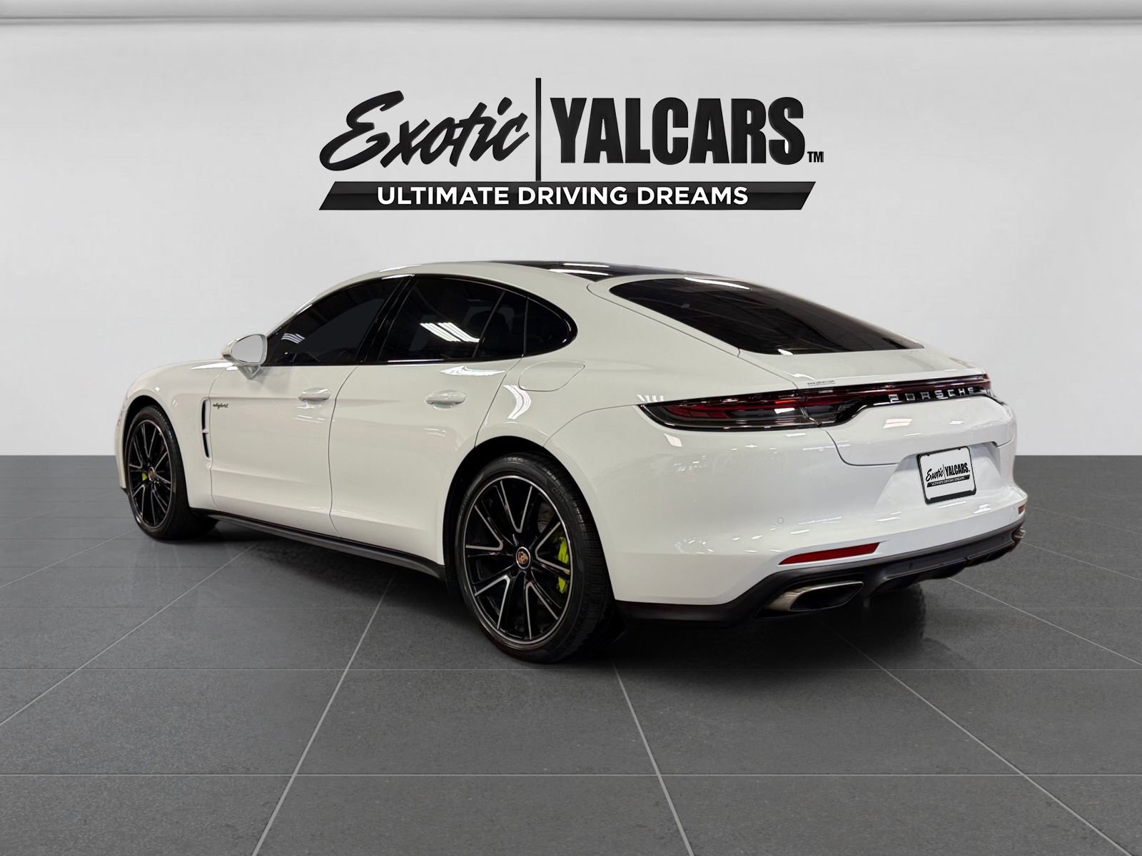 Used 2021 Porsche Panamera 4S w/ Premium Package AWD/4WD image 3