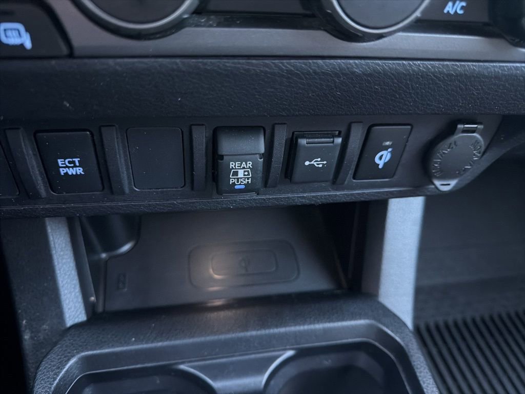 Used 2021 Toyota Tacoma TRD Off-Road image 24