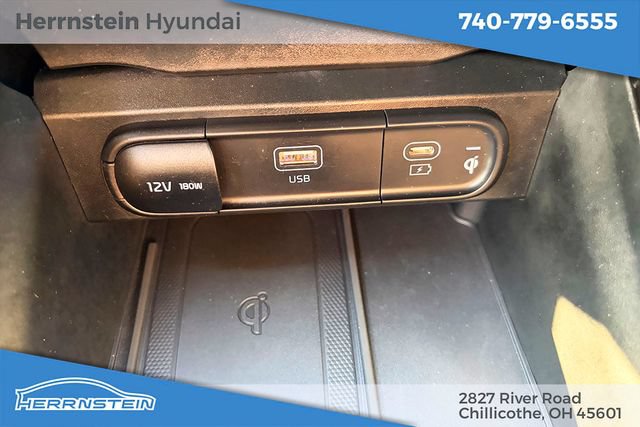 Used 2024 Kia Telluride EX w/ EX Captain's Chair Package AWD/4WD image 19